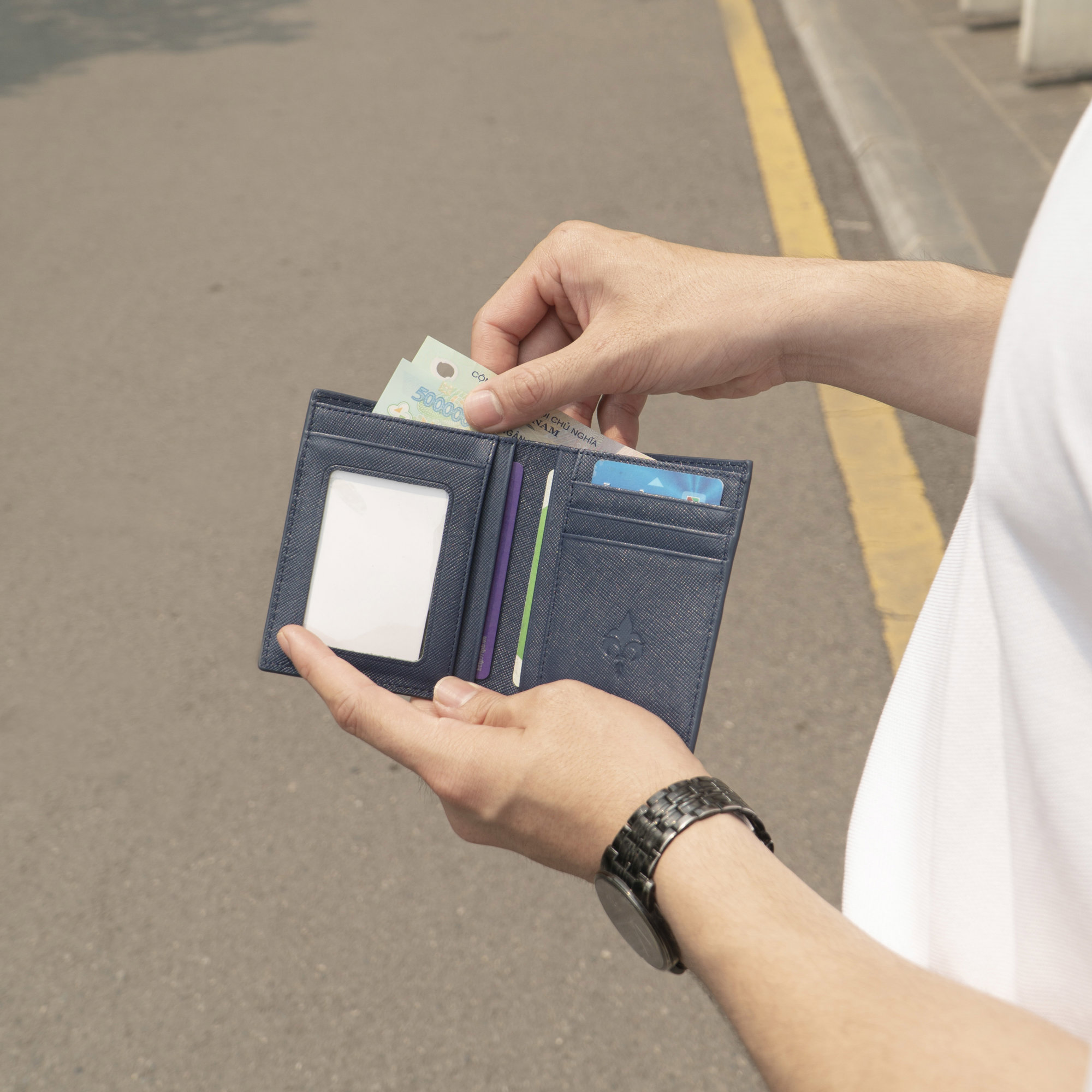 [Khắc Tên] Ví nam gập đôi Combine Wallet da Saffiano bóp nam da thật cao cấp dáng ngang -V13