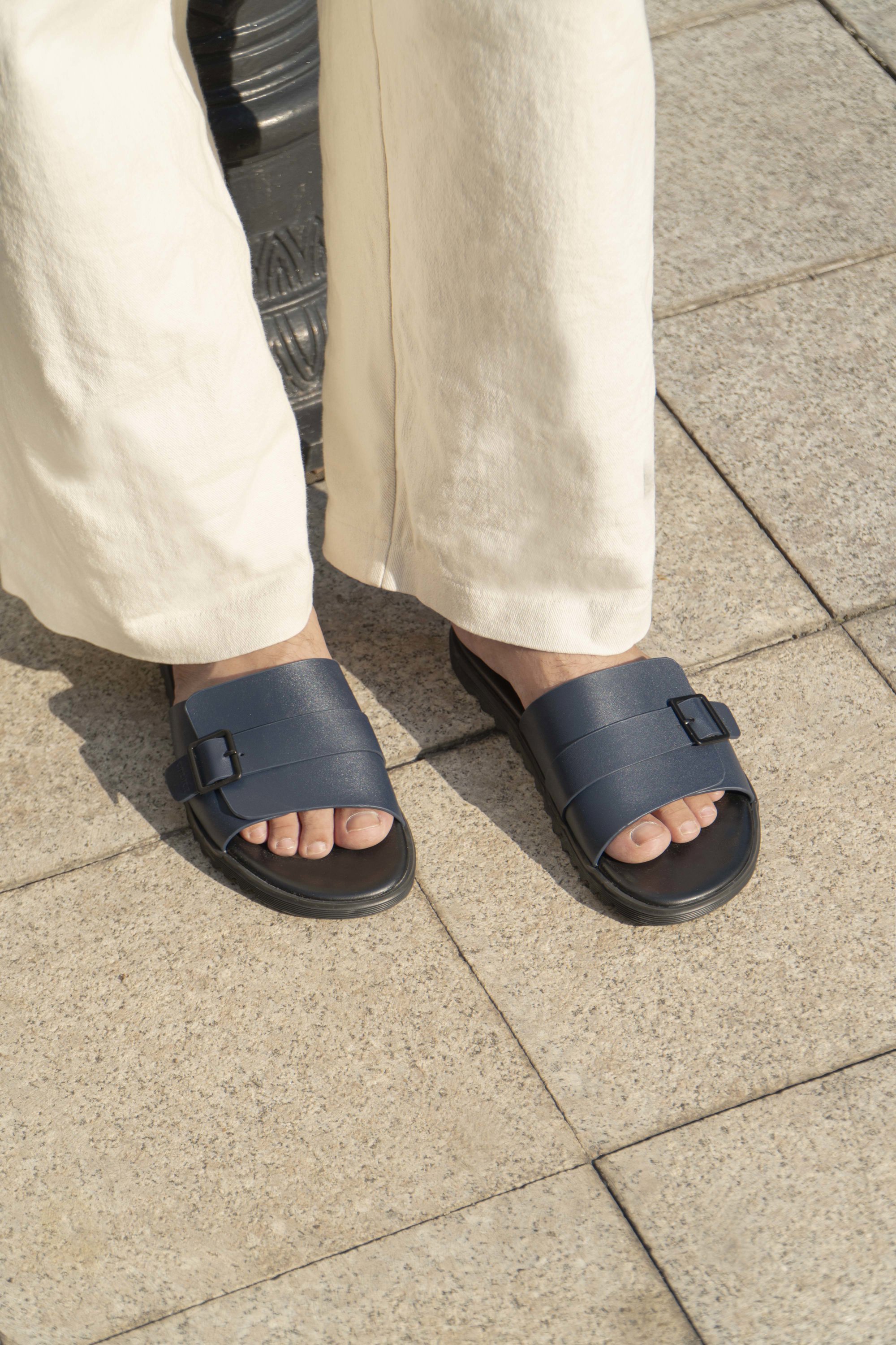 Dép da nam nữ Andras unisex quai ngang Center Sandal chất liệu Microfiber cao cấp