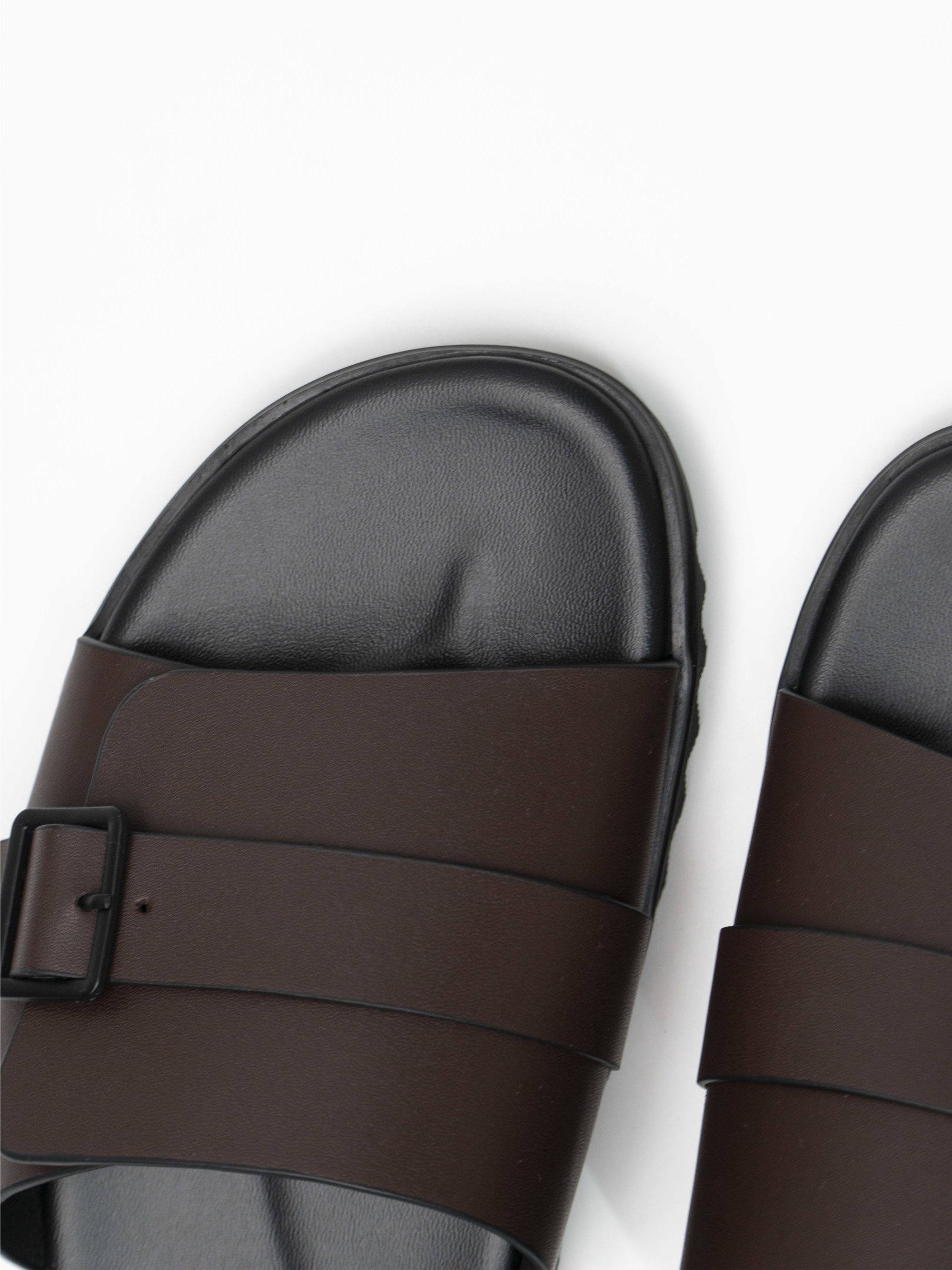 Dép da nam nữ Andras unisex quai ngang Center Sandal chất liệu Microfiber cao cấp
